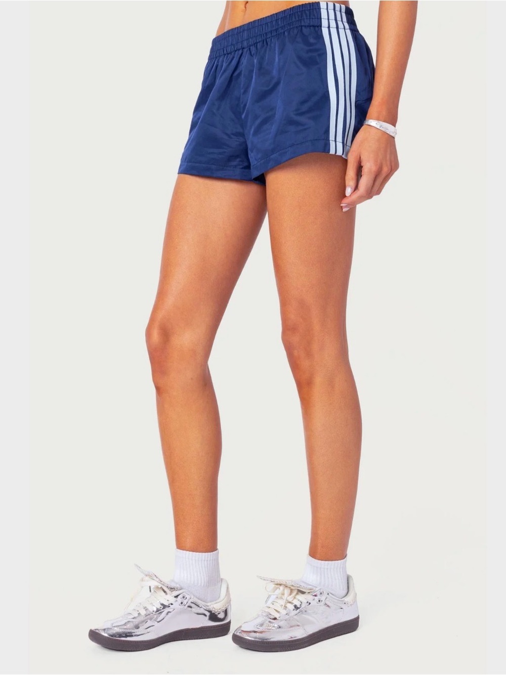 Edikted Small shorts